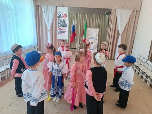 Флешмоб в честь родного языка прошел в детсаду «Елочка» в Нурлате