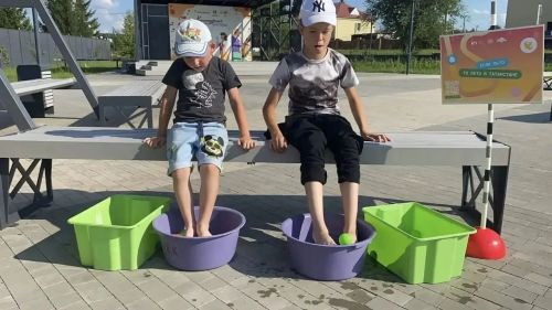 Повелитель морей устроил «мокрый» праздник в парке Нурлата
