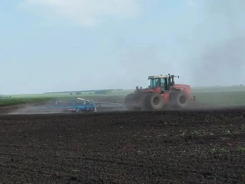 В Нурлатском районе приступили к севу озимого рапса