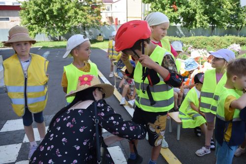 В детском саду «Солнышко» прошло мероприятие по безопасности дорожного движения