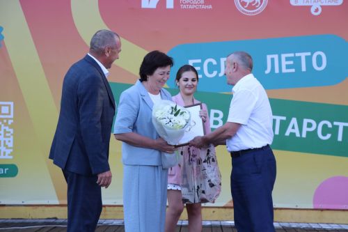 Любовь сквозь года: в Нурлате чествовали юбиляров семейной жизни (+ фоторепортаж)