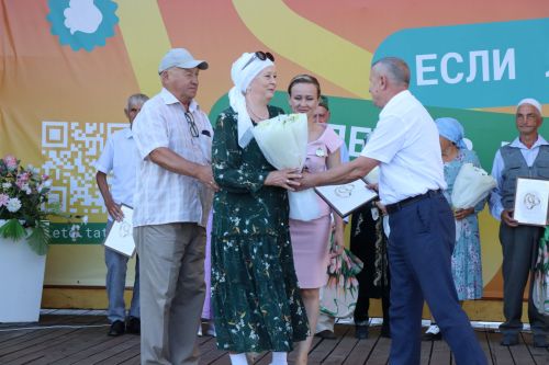 Любовь сквозь года: в Нурлате чествовали юбиляров семейной жизни (+ фоторепортаж)