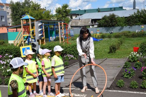 “Кояшкай” балалар бакчасында юл хәрәкәте куркынычсызлыгы буенча чара узды