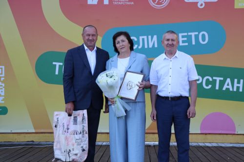 Любовь сквозь года: в Нурлате чествовали юбиляров семейной жизни (+ фоторепортаж)