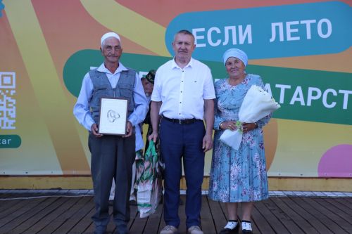 Любовь сквозь года: в Нурлате чествовали юбиляров семейной жизни (+ фоторепортаж)