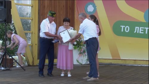 Шафигулла и Танзиля Файзуллины отмечают 45 лет счастливой семейной жизни