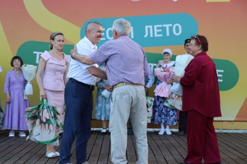 Любовь сквозь года: в Нурлате чествовали юбиляров семейной жизни (+ фоторепортаж)