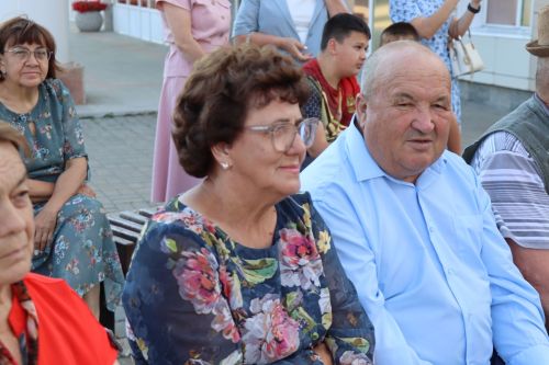 Любовь сквозь года: в Нурлате чествовали юбиляров семейной жизни (+ фоторепортаж)
