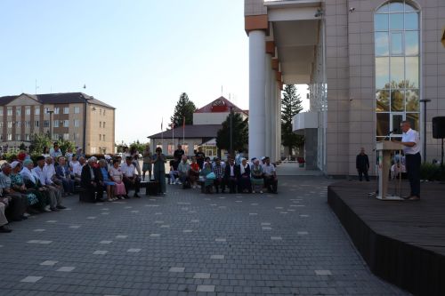 Любовь сквозь года: в Нурлате чествовали юбиляров семейной жизни (+ фоторепортаж)