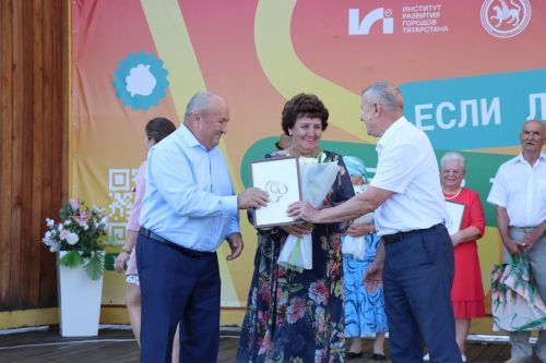 Любовь сквозь года: в Нурлате чествовали юбиляров семейной жизни (+ фоторепортаж)