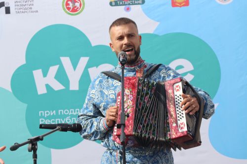 В Нурлате прошел праздник «Корни и крылья»