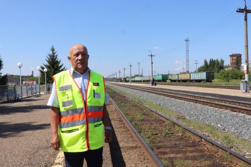 Ветеран-железнодорожник Анатолий Мясников рассказал о любви к профессии