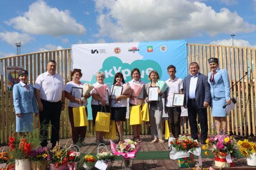 В Нурлате прошел праздник «Корни и крылья»