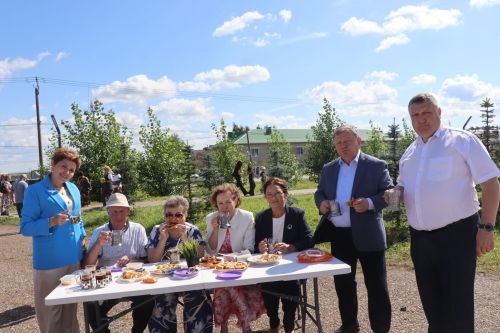 В Нурлате прошел праздник «Корни и крылья»