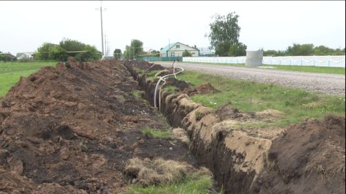 В селе Степное Озеро обновляется система водоснабжения