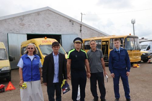 В Нурлатском районе завершилась проверка школьных автобусов перед новым учебным годом