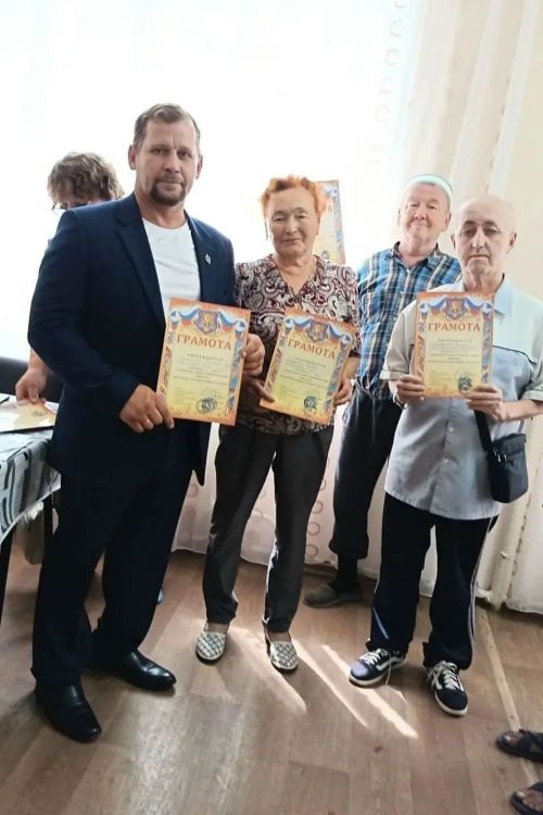 Турнир по шахматам и шашкам прошел в доме престарелых Нурлата