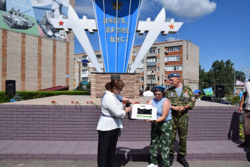 Десантники Нурлата отметили годовщину ВДВ торжественным митингом