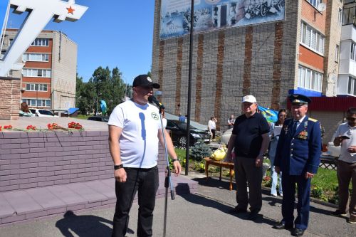 Десантники Нурлата отметили годовщину ВДВ торжественным митингом