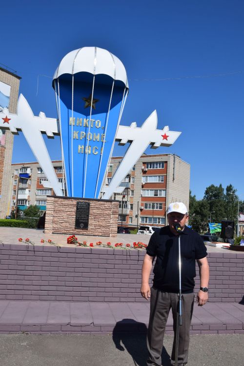 Десантники Нурлата отметили годовщину ВДВ торжественным митингом