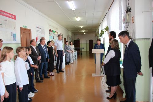 В Бурметьевской школе после капремонта распахнул двери современный пищеблок