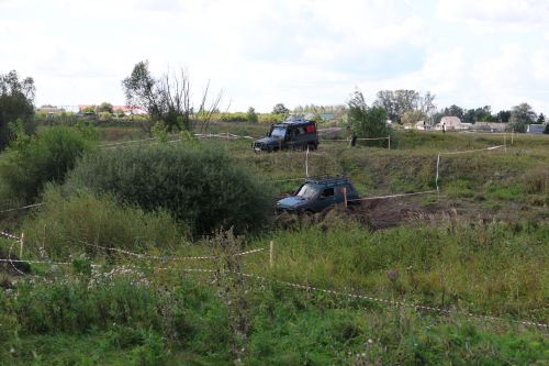 День флага в Нурлате отметили гонками по бездорожью в парке Кондурча