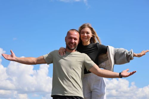 День флага в Нурлате отметили гонками по бездорожью в парке Кондурча