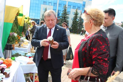 Августовская конференция в Нурлатском районе началась с большой выставки