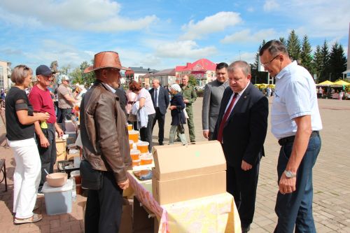 Августовская конференция в Нурлатском районе началась с большой выставки