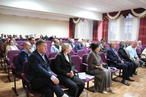 Безопасность подвалов и благоустройство: в Нурлате прошла встреча с жителями микрорайонов