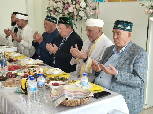 В Нурлате прошел праздник Мавлид ан-Наби с участием помощника Раиса РТ