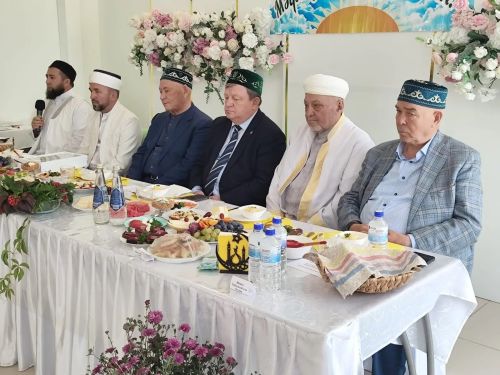В Нурлате прошел праздник Мавлид ан-Наби с участием помощника Раиса РТ