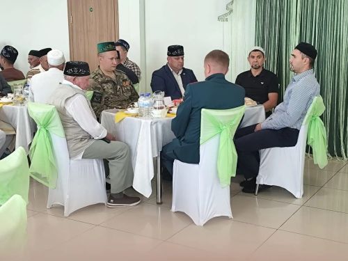 В Нурлате прошел праздник Мавлид ан-Наби с участием помощника Раиса РТ