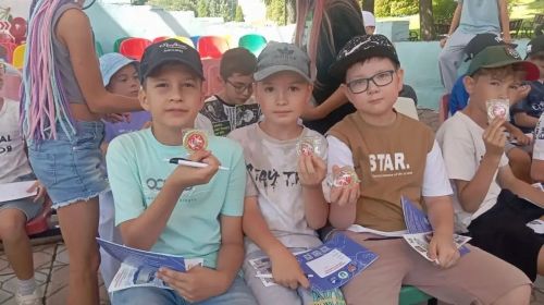 В «Вишневой Поляне» знания ПДД проверили на скорость: прошла «Эстафета безопасности»