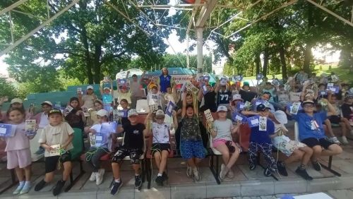 В «Вишневой Поляне» знания ПДД проверили на скорость: прошла «Эстафета безопасности»