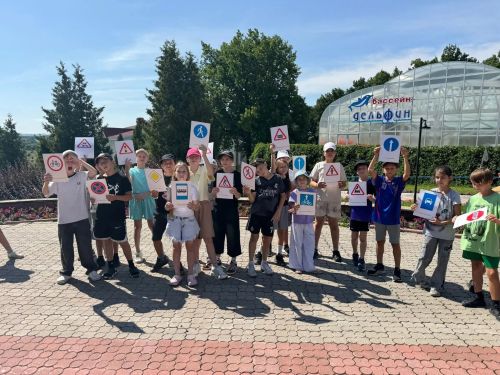 В «Вишневой Поляне» знания ПДД проверили на скорость: прошла «Эстафета безопасности»