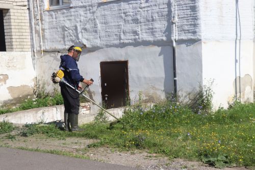 Косить или штрафовать: в Нурлате проверили зарастающие улицы