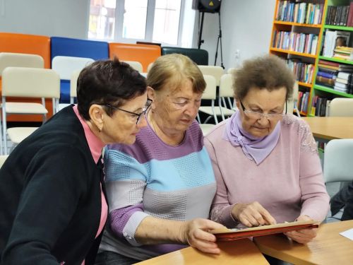 В Нурлате для клуба «Апрель» провели ретро-встречу о школьных годах
