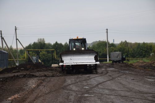 В Нурлате и районе продолжают ремонтировать дороги и тротуары