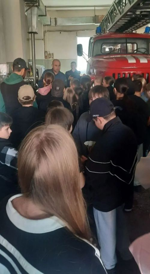 Школьники Нурлата побывали на экскурсии в пожарной части