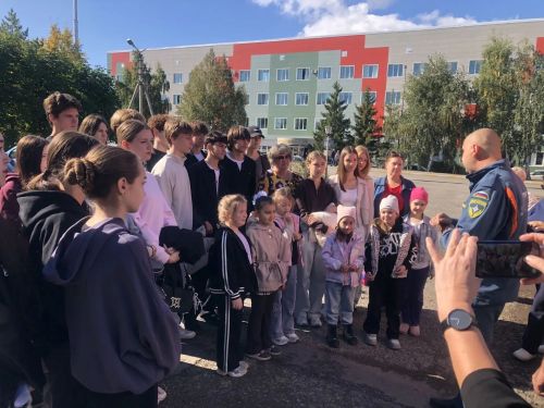 Школьники Нурлата побывали на экскурсии в пожарной части