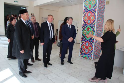 Участники заседания Совета Ассамблеи народов Татарстана посетили учреждения Нурлата
