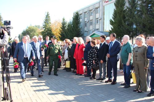 В Нурлате вручили ордена Мужества семьям погибших участников СВО