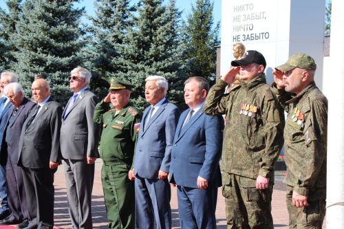 В Нурлате вручили ордена Мужества семьям погибших участников СВО