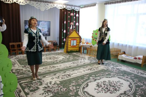 Участники заседания Совета Ассамблеи народов Татарстана посетили учреждения Нурлата