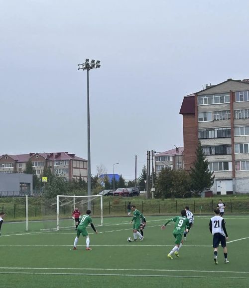 «Факел» взял реванш у казанского «Савиново» в упорном матче Первой лиги