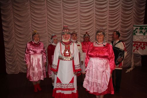 В селе Егоркино показали обряд перехода невесты в жену
