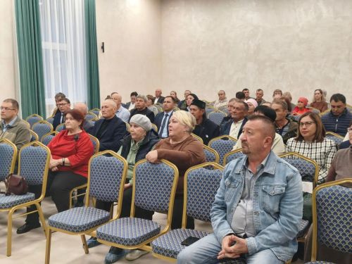 В школе №4 состоялась встреча с жителями четырех микрорайонов Нурлата