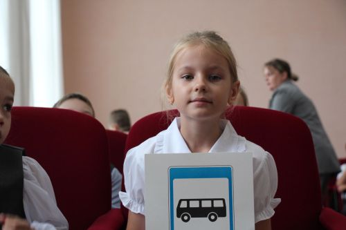 Первоклассники школы №3 пополнили ряды Юных инспекторов движения