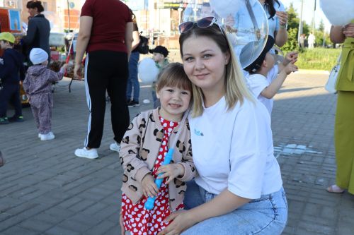 День российского предпринимательства в Нурлате отметили большим праздничным концертом